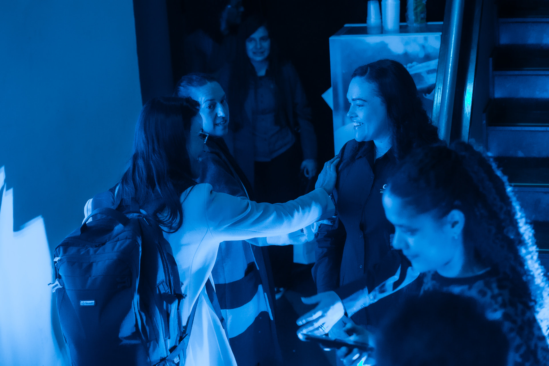 Recepção e confraternização dos participantes no hall do Cine Teatro Mariana